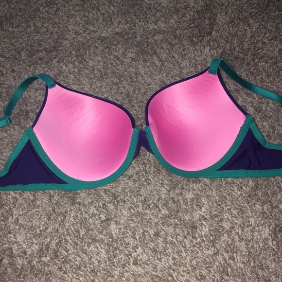 PINK pushup bra - Picture 3 of 3